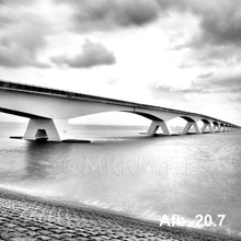 Afbeelding in Gallery-weergave laden, Barstoel Zeeland keuze uit meerdere afbeeldingen zithoogte 76 cm
