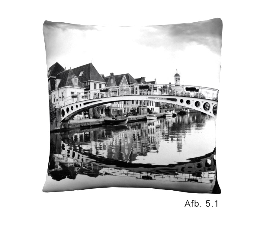 Throw pillow Dokkum | Choose from several images